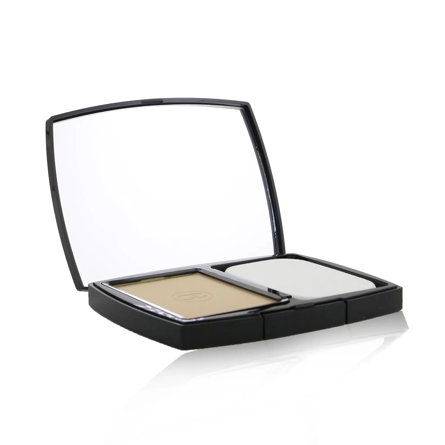 Chanel Ultra Le Teint Ultrawear All Day Comfort Flawless Finish Compact Foundation - # B40 13g/0.45oz - Image 2